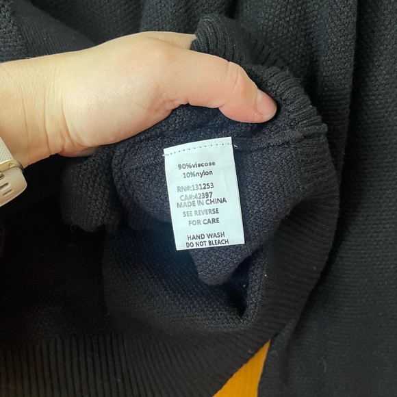 Pink Martini Black Cardi - Picture 4 of 4